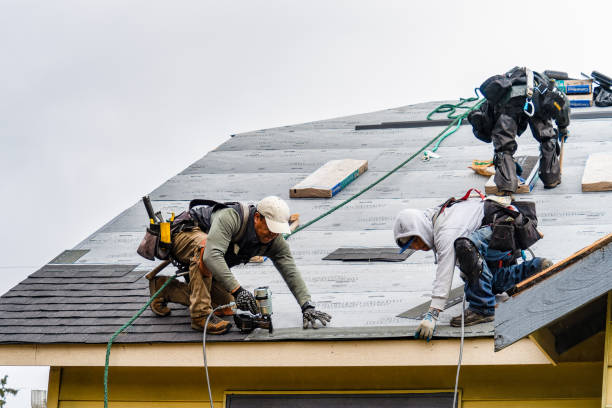 Professional Gutter Installation technician working in Bloomingdale, NJ